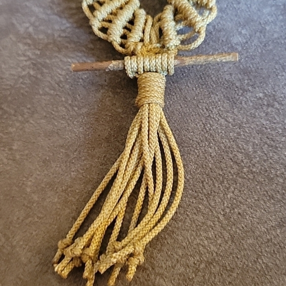 HANDMADE 1970s Boho Hippie Macrame Owl Necklace - Picture 3 of 6